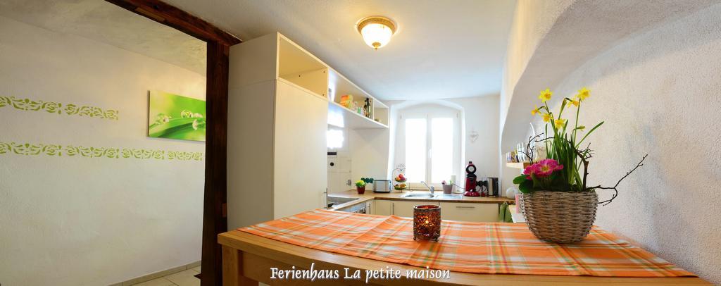 Lehmgefuehl, Design Vier, La Petite Maison Treviri Esterno foto